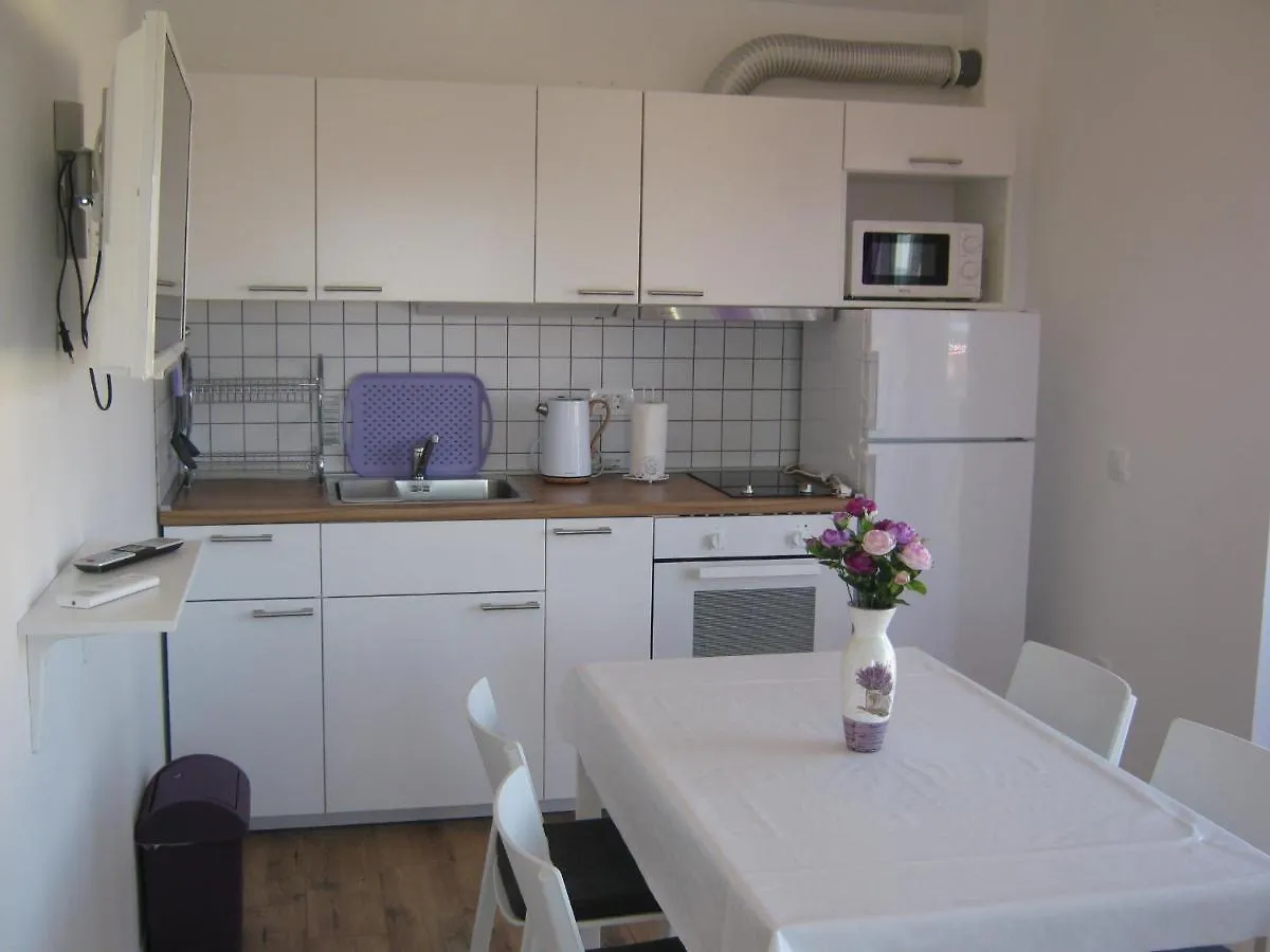 Apartmani Rebecca Vir Apartment